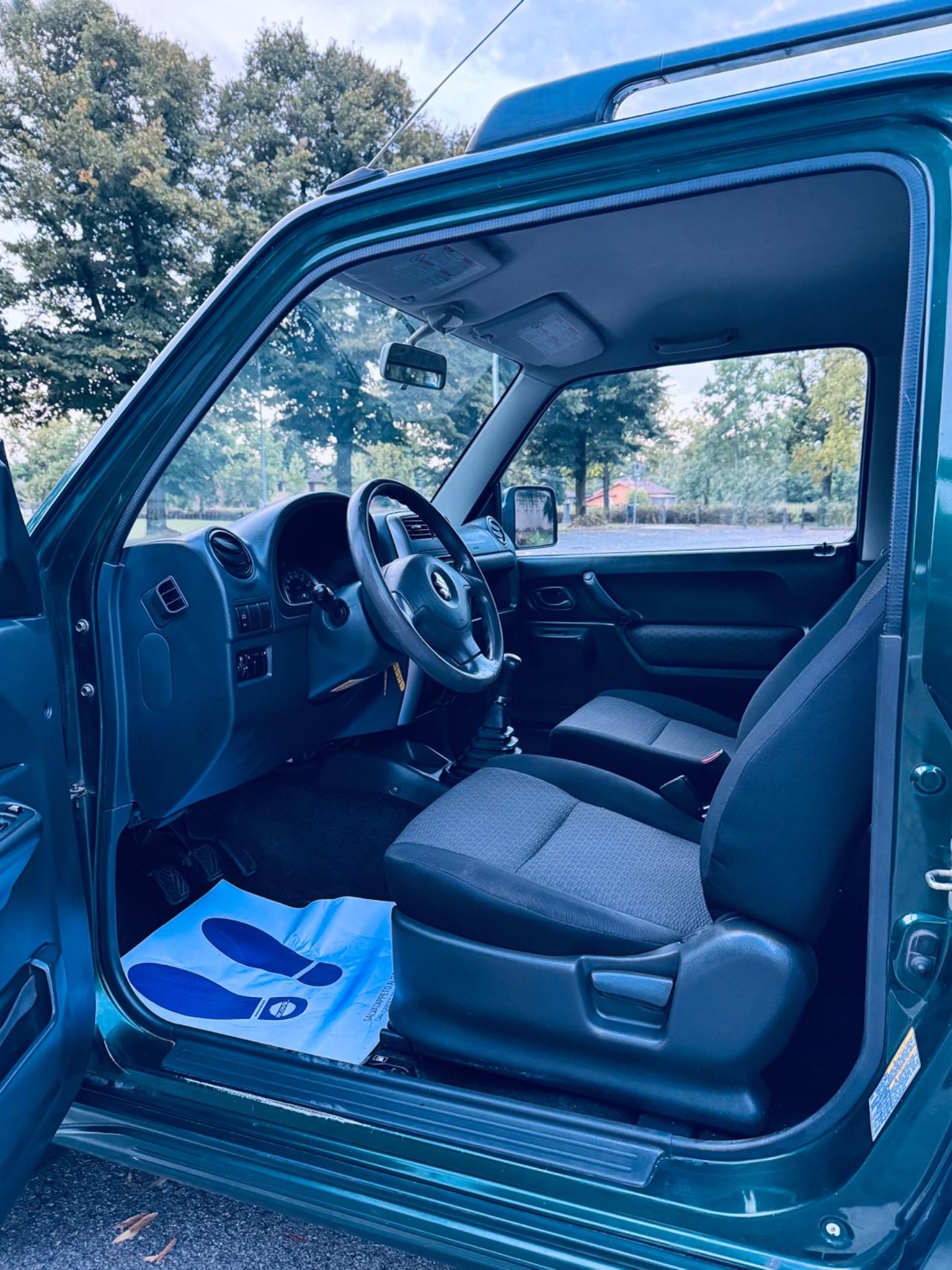 Suzuki Jimny 1.3i 16V cat 4WD JLX Mode