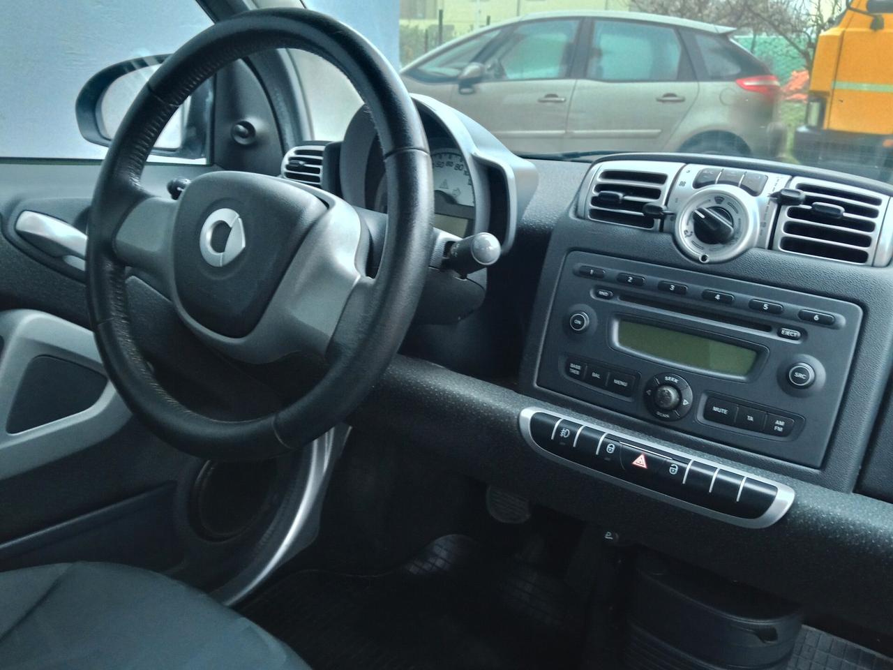 Smart ForTwo 1000 62 kW coupé passion