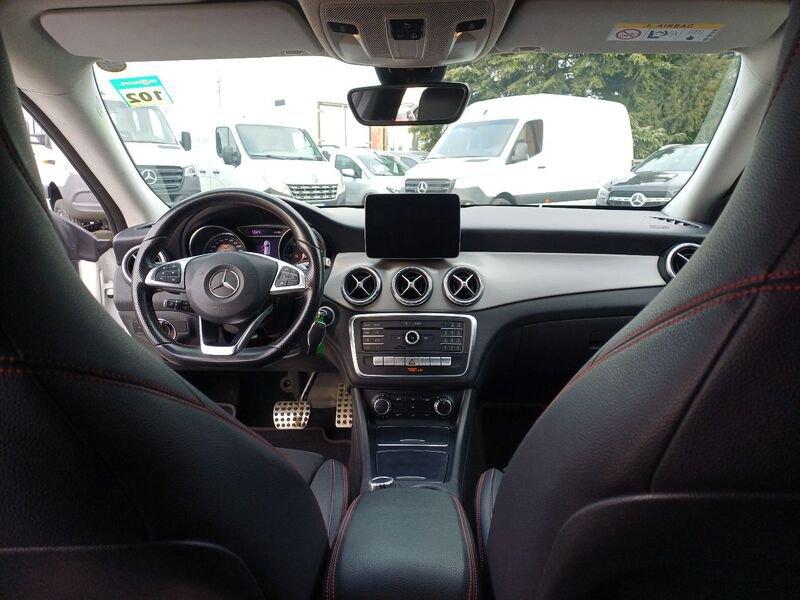 Mercedes-Benz CLA CLA 200 d 4MATIC Premium