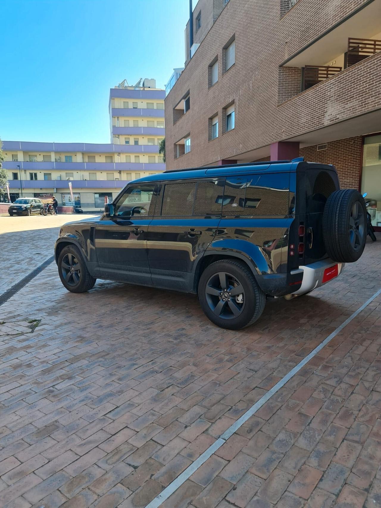 Land Rover Defender 110 3.0D I6 250 CV AWD Auto X-Dynamic HSE