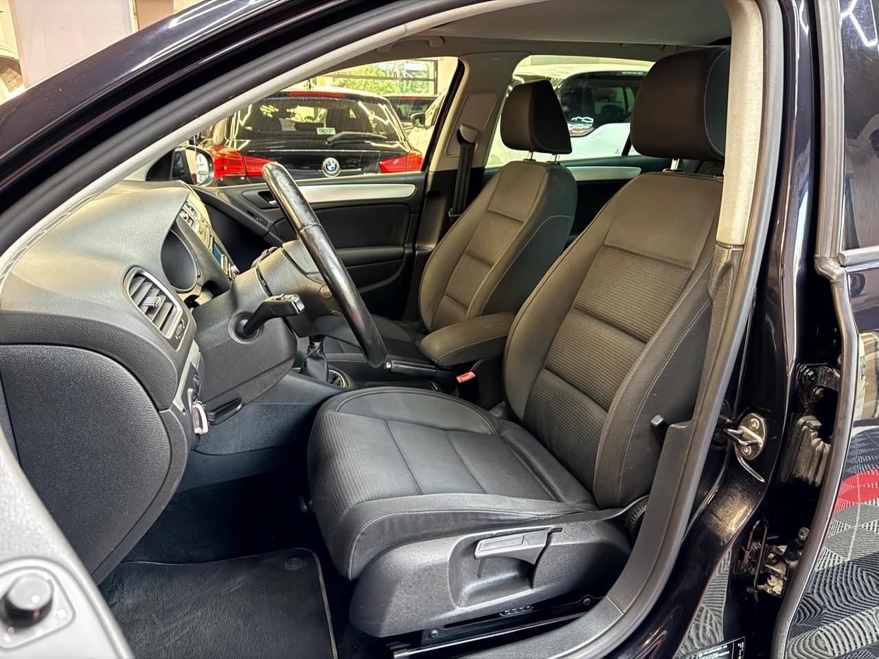 Volkswagen Golf 1.6 TDI LED - FABIANOAUTO