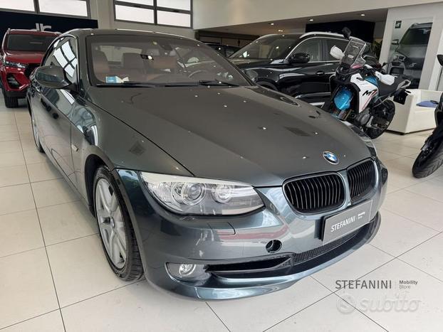 BMW Serie 3 325d cat Cabrio Attiva
