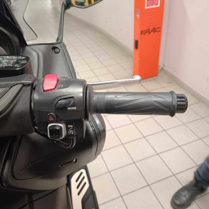 Yamaha T-Max 560 - 2022