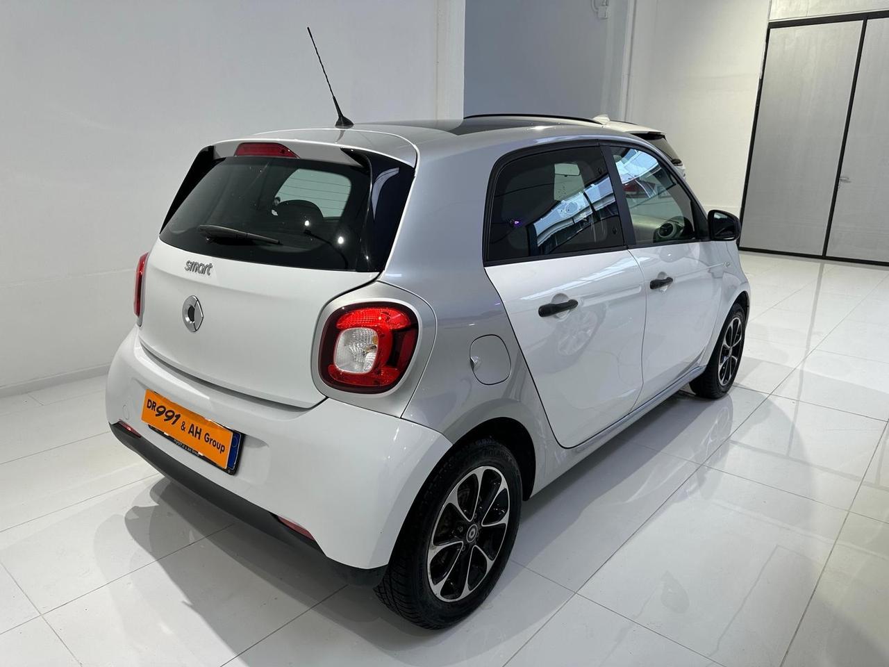 Smart ForFour 60 1.0 Black Passion