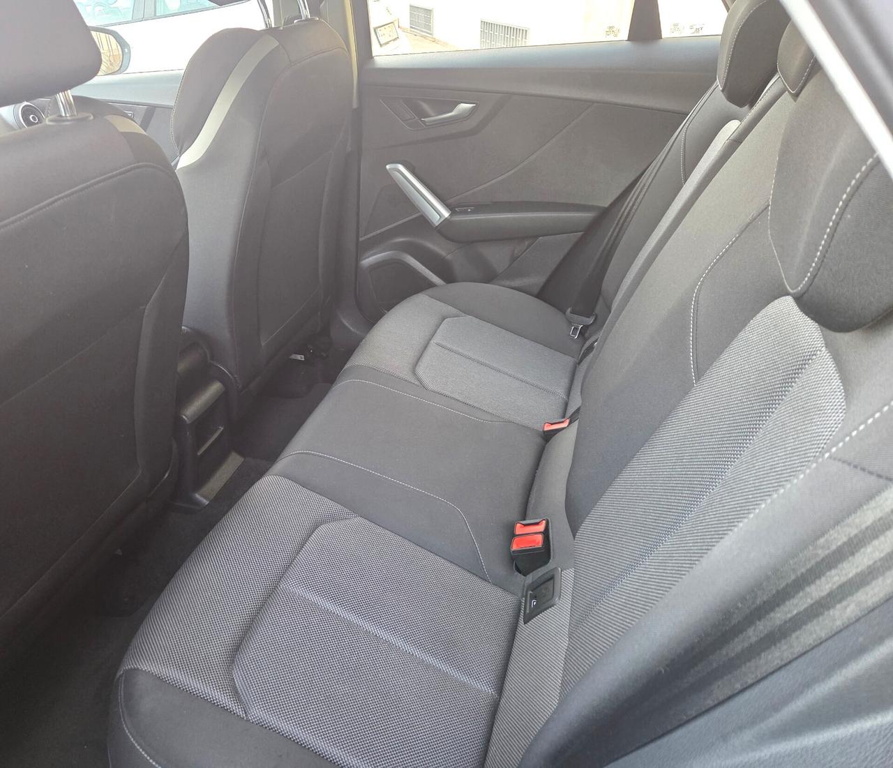 Audi Q2 35 TFSI AUTOM. KM 102000 GARANZIA IVA INCLUSA