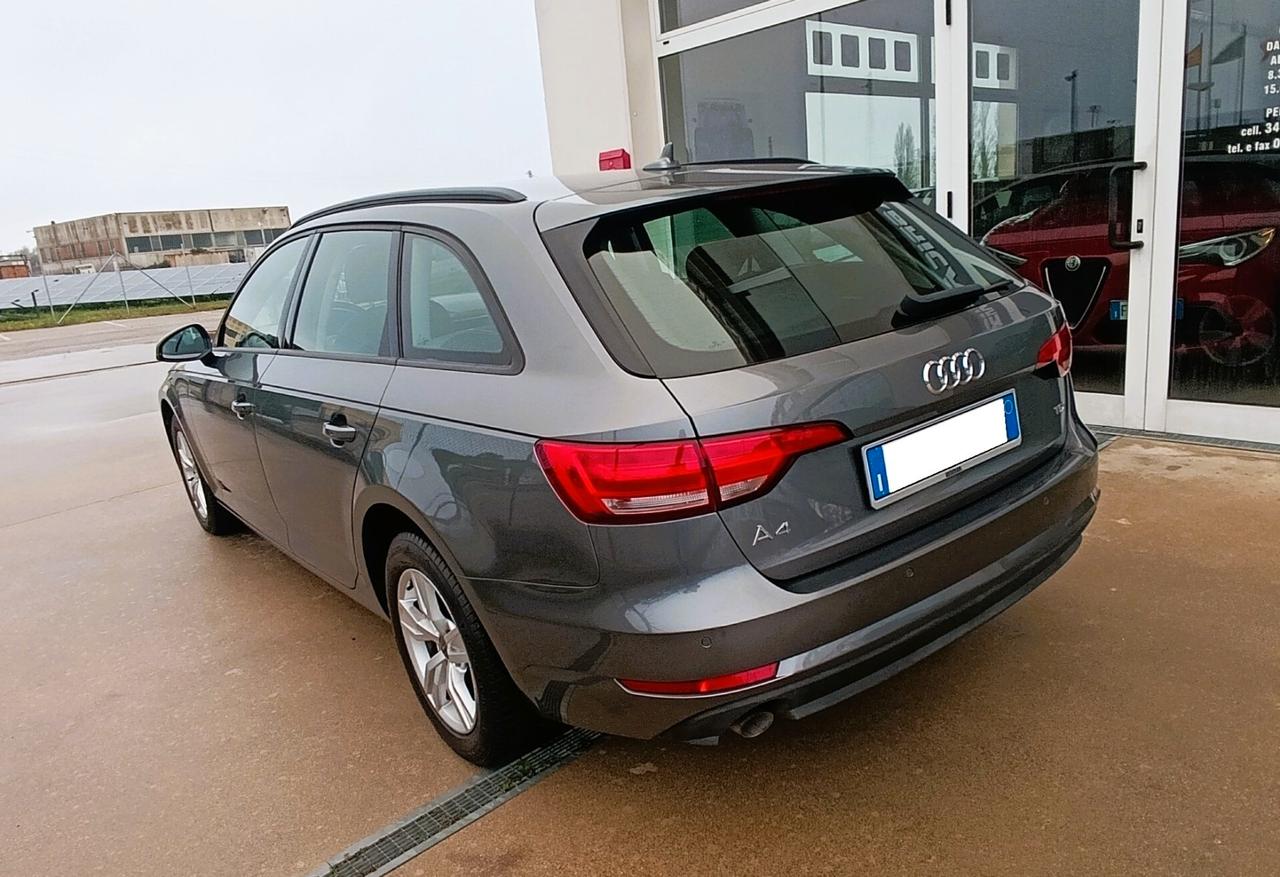Audi A4 35 Avant 2.0 TDI 150 CV ultra S tronic Business