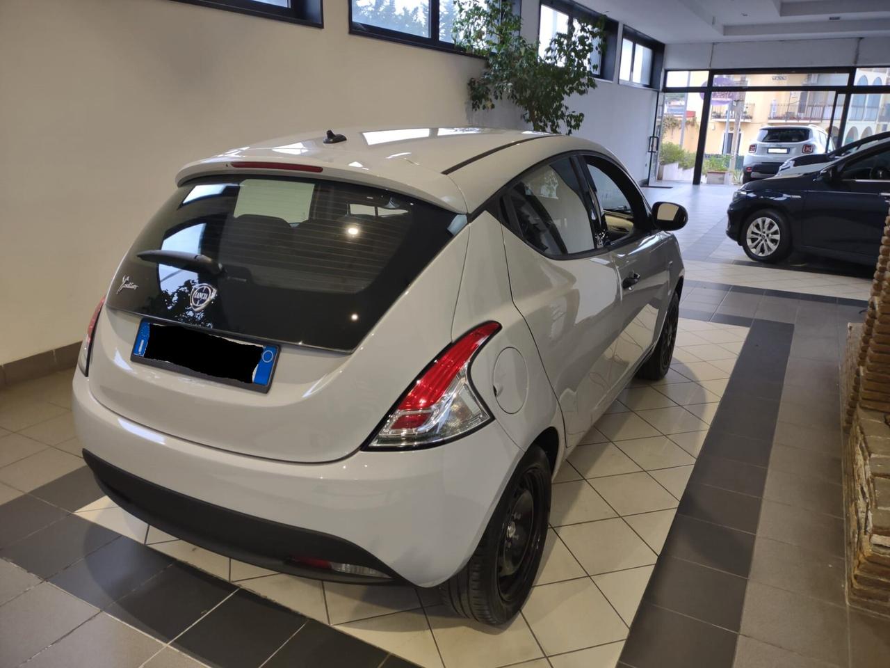 Lancia Ypsilon 1.2 69 CV 5 porte S&S Elefantino Blu