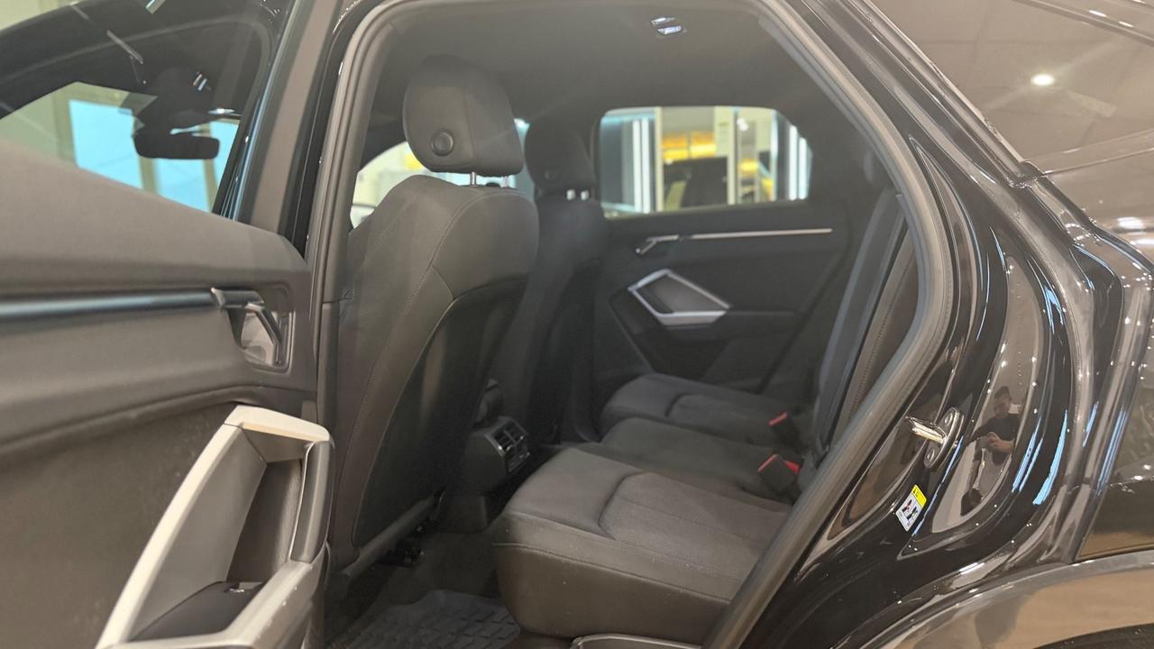 Audi Q3 SPB 35 TFSI S line edition