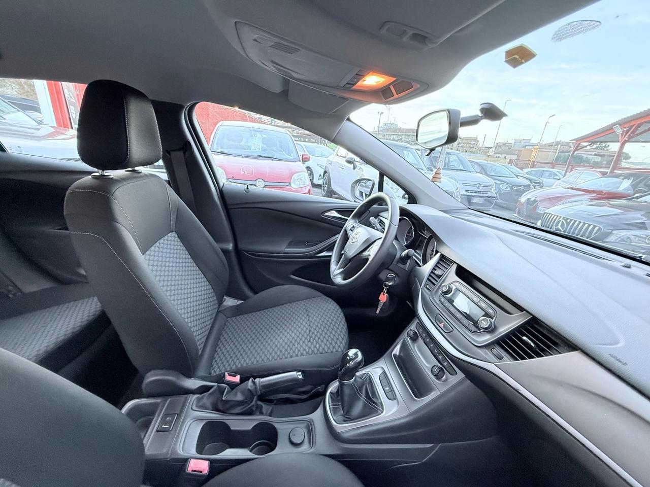 Astra 1.4 / 5 porte /Cosmo/unipro/rate/permute/