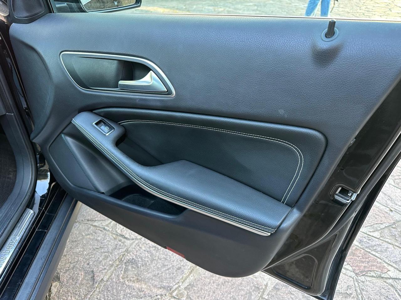 Mercedes-benz GLA 180 d Sport