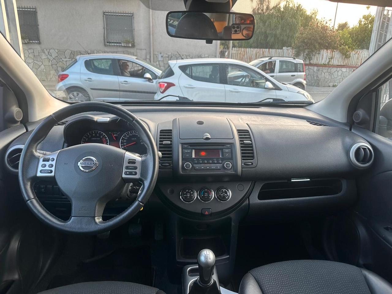 Nissan Note 1.4 16V Tekna-03/2013