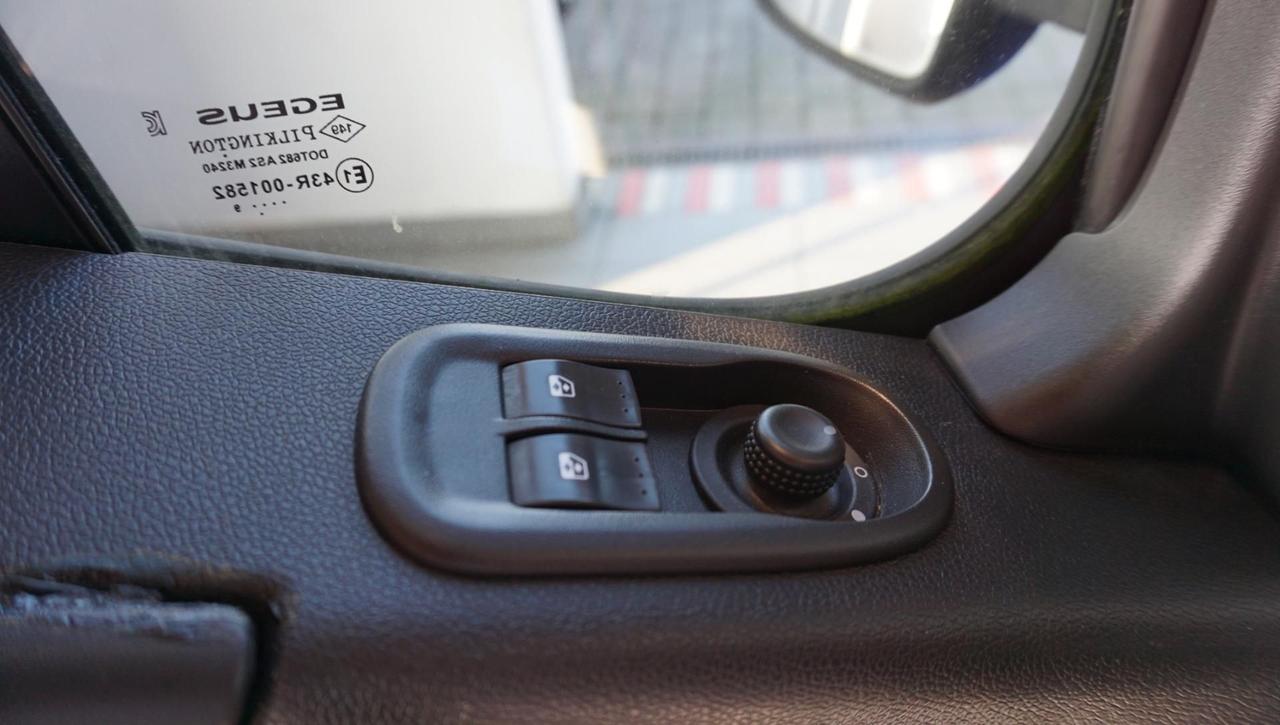 Renault Master T35 2.3 dCi 130 TP PL-SL-TM Furgone Ice