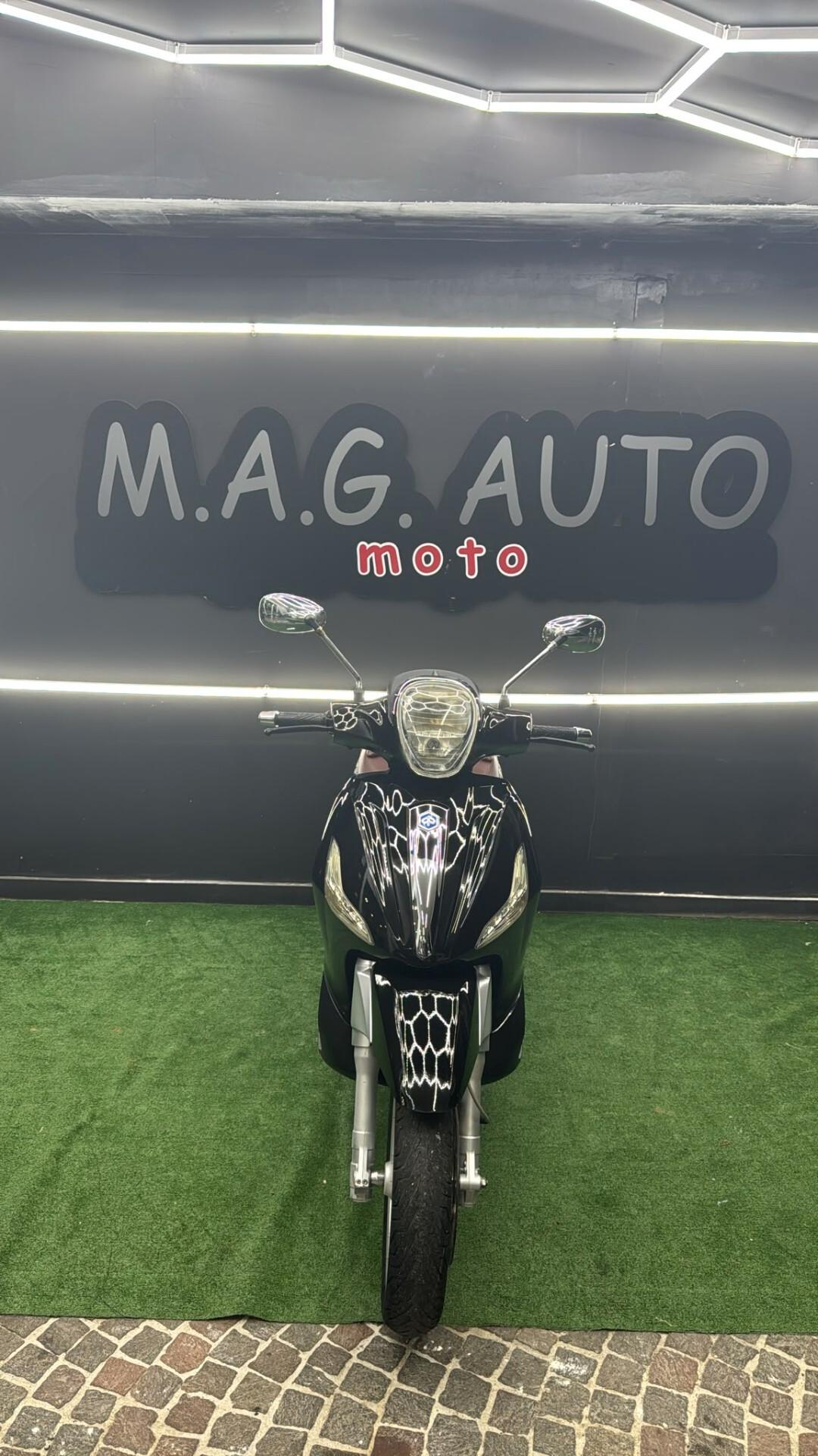 Piaggio Beverly 300