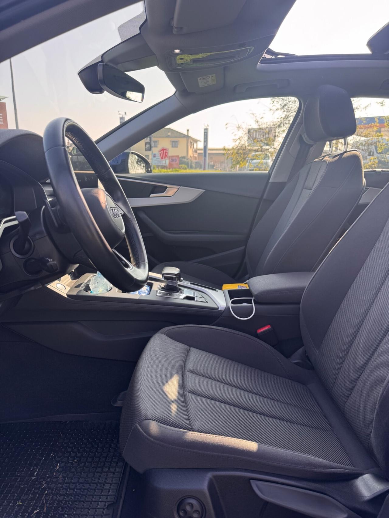 Audi A4 35 TDI/163 CV S tronic Business Advanced Per Commercianti