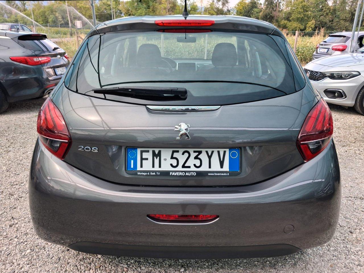 Peugeot 208 5 Porte 1.6 bluehdi Touch 75cv