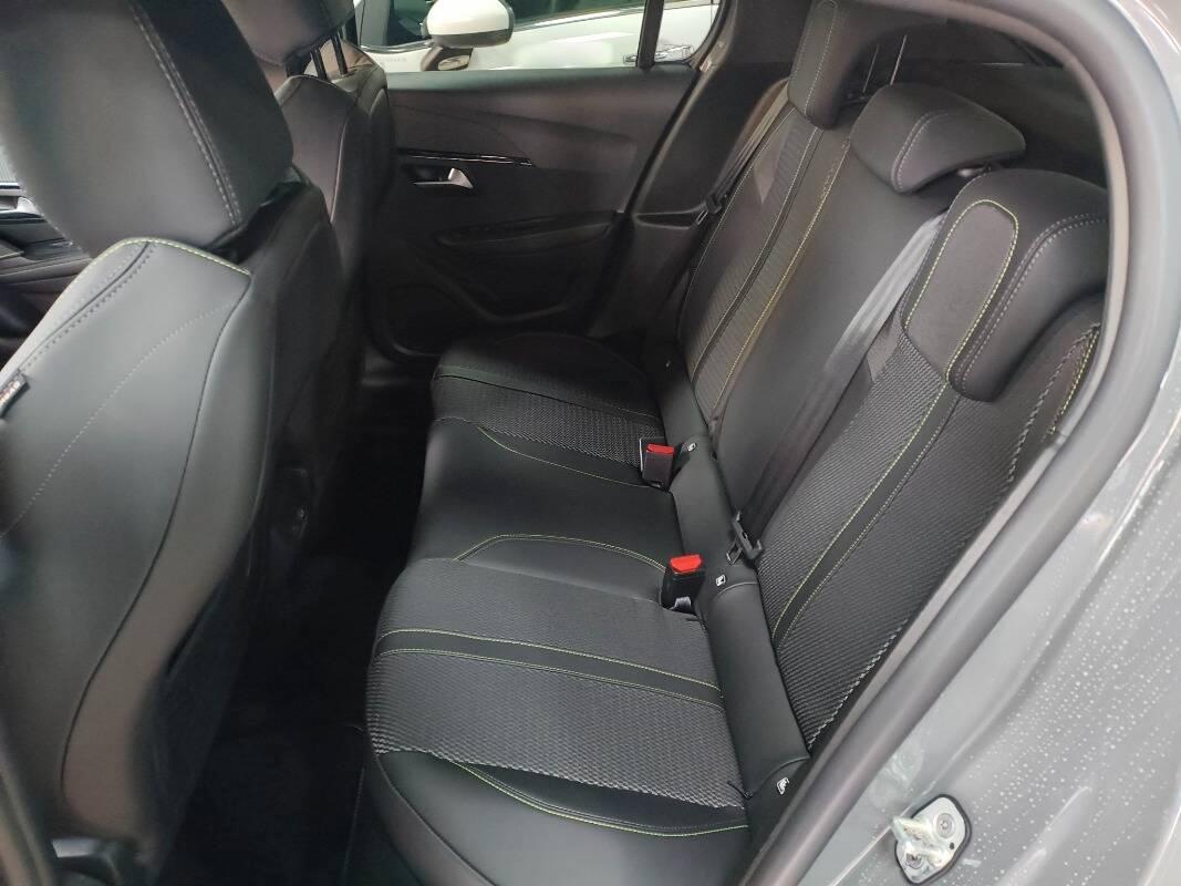 Peugeot 208 208 II 2025 -1.2 hybrid GT 145cv e-dcs 6