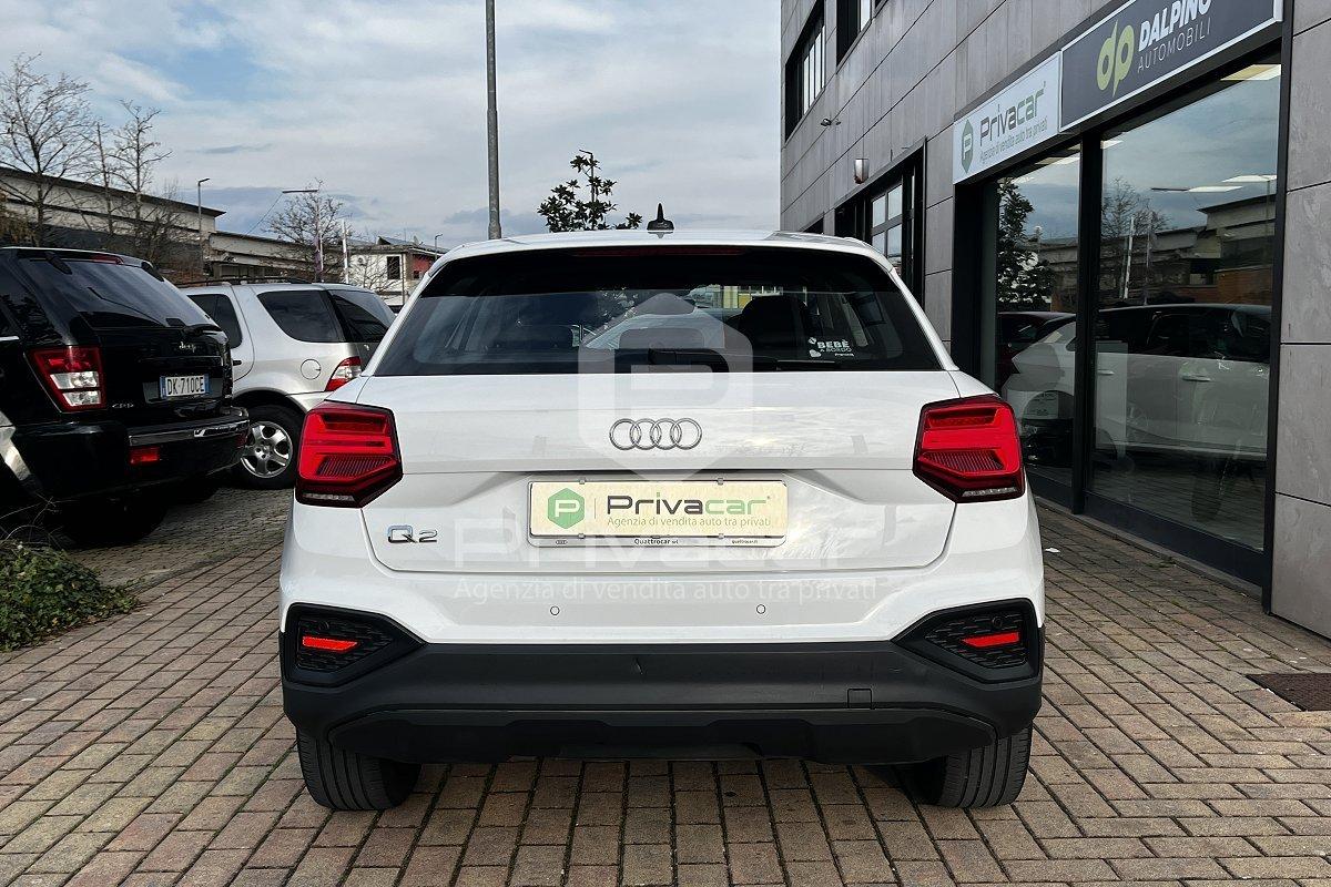 AUDI Q2 30 TDI Business
