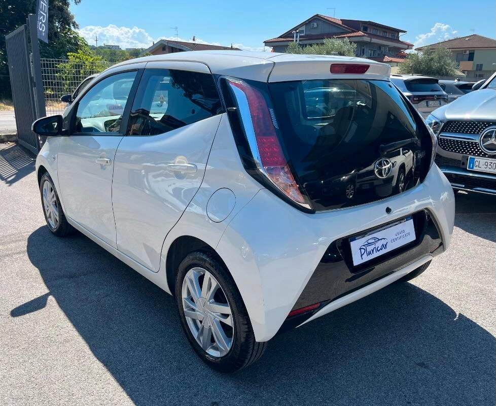 Toyota Aygo 1.0 x-pure 5p