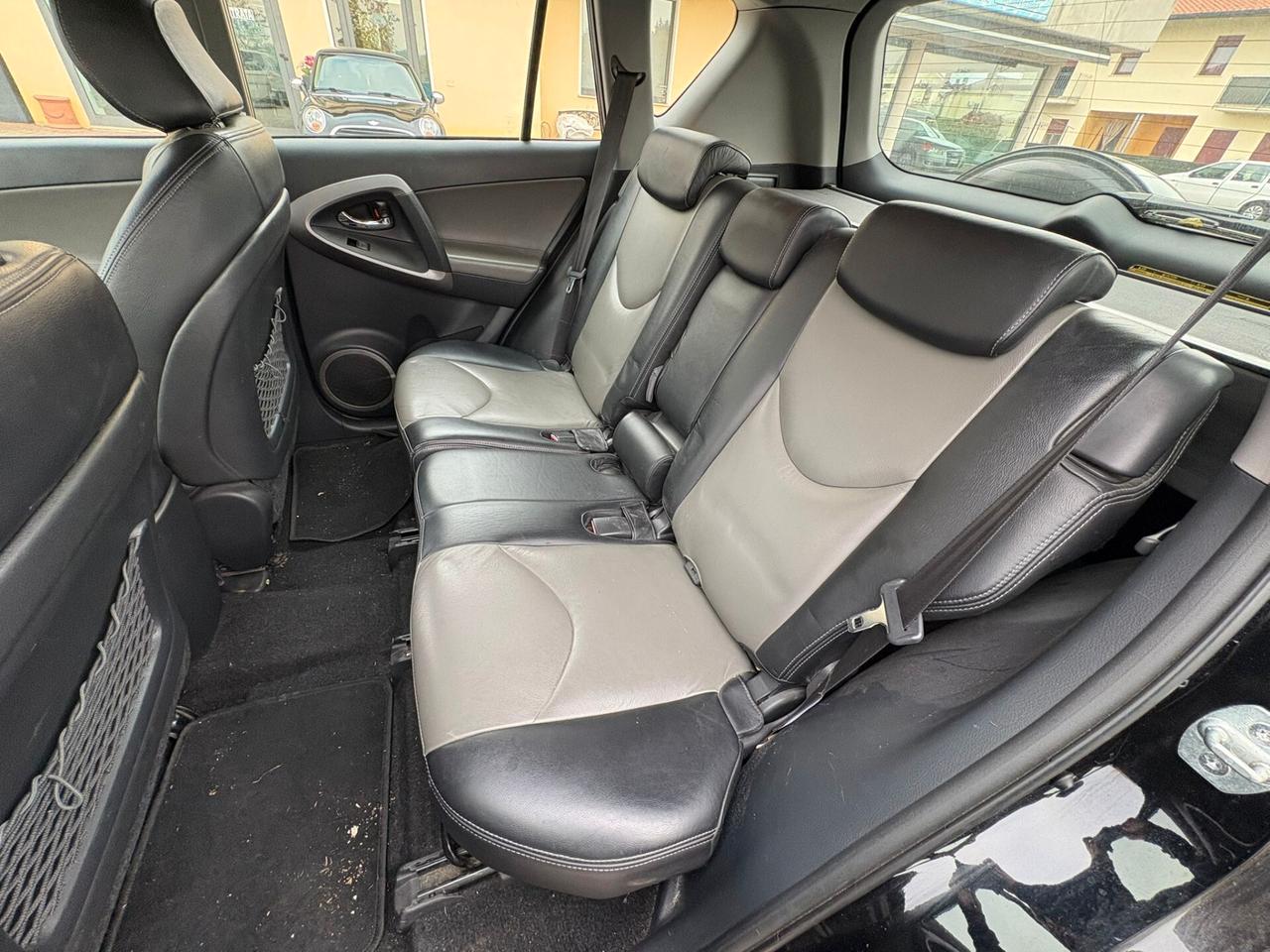 TOYOTA RAV 4 2.2 D INTERNO PELLE GANCIO TRAINO