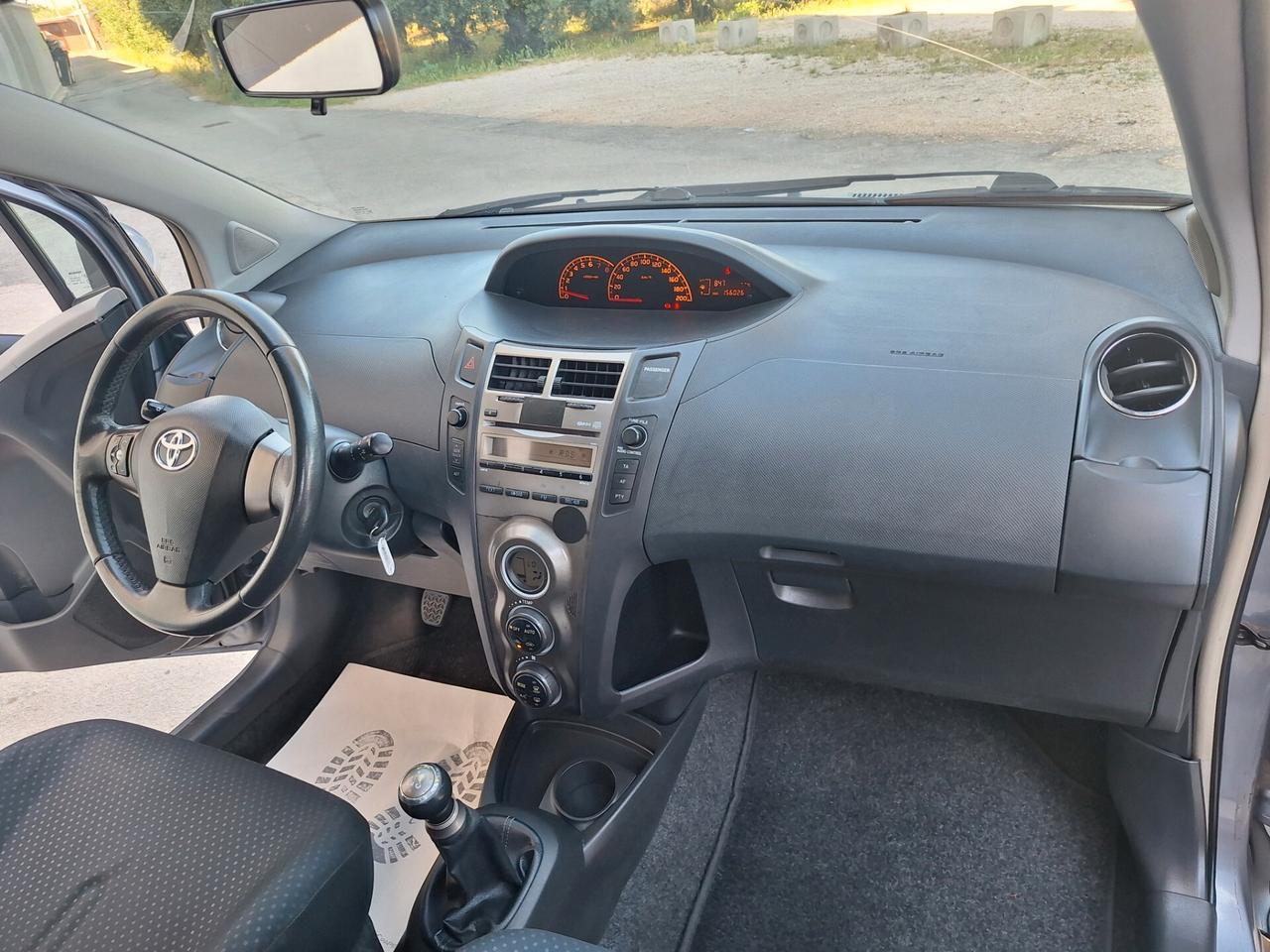 Toyota Yaris 1.0 BENZINA 5 PORTE 2010