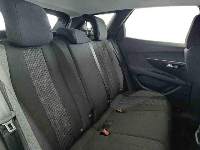 PEUGEOT 3008 BlueHDi 130 S&S Active Pack