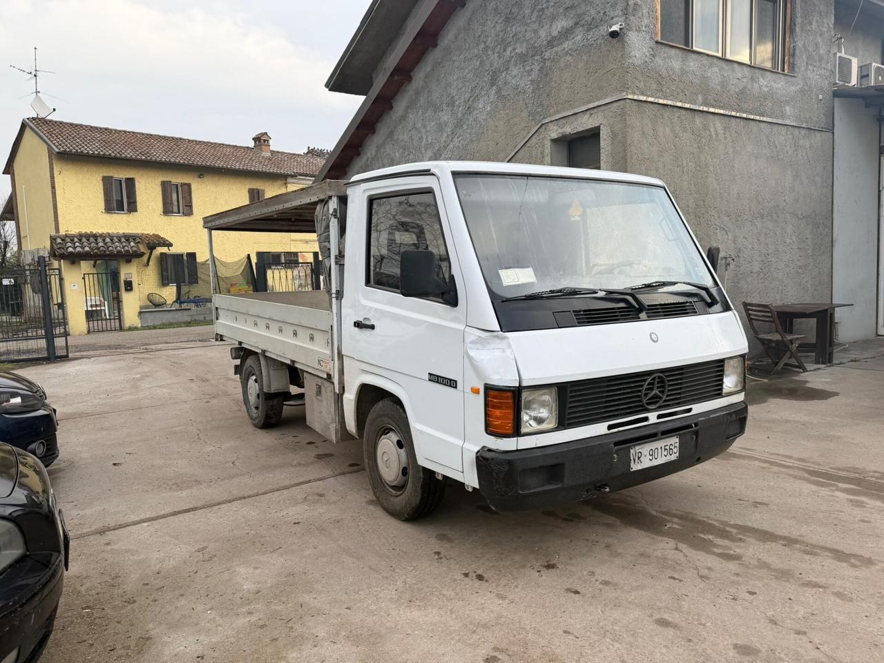Mercedes MB 100 D Cassonato