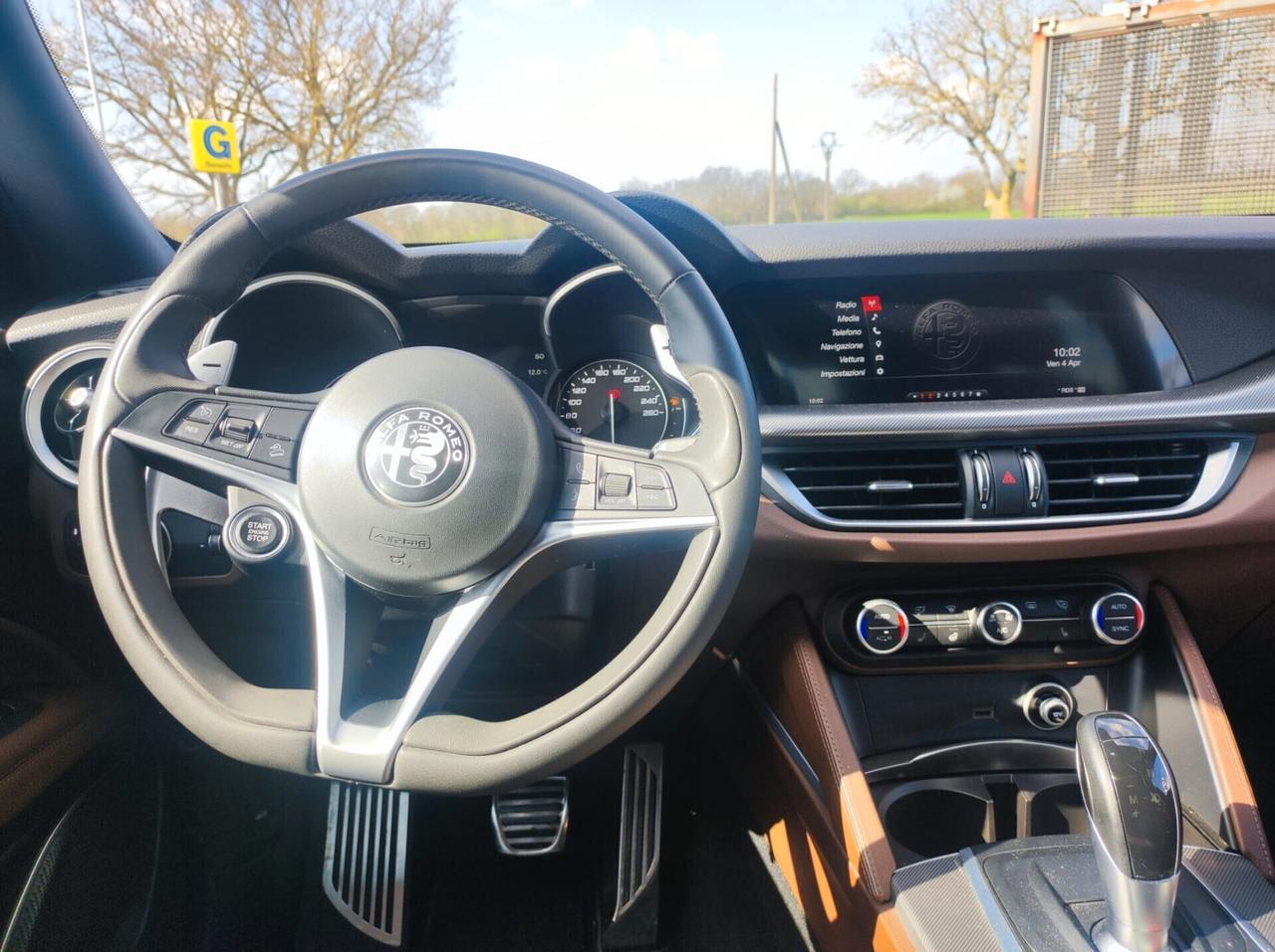 Alfa Romeo Stelvio 2.2 Turbodiesel 210 CV AT8 Q4 Super