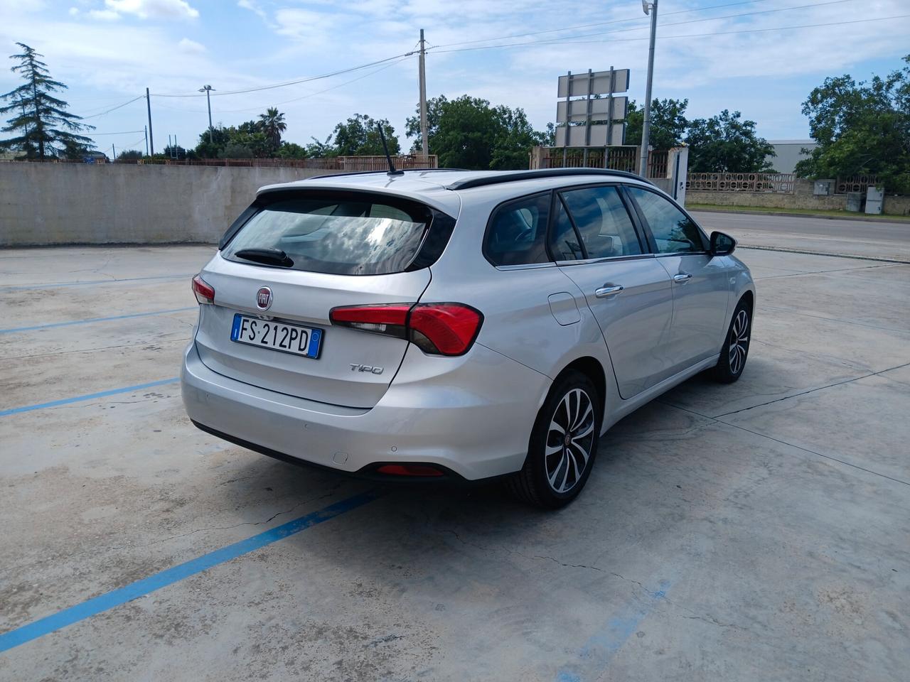 FIAT TIPO SW LOUNGE 1.6 MJT 120CV