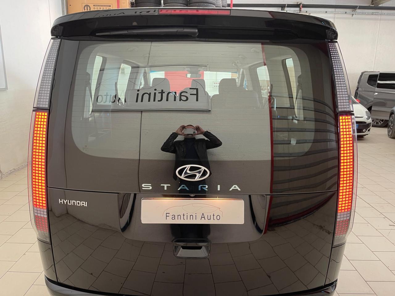 Hyundai Staria Wagon 2.2 CRDi 177cv 2wd c.auto-LEGGI SOTTO