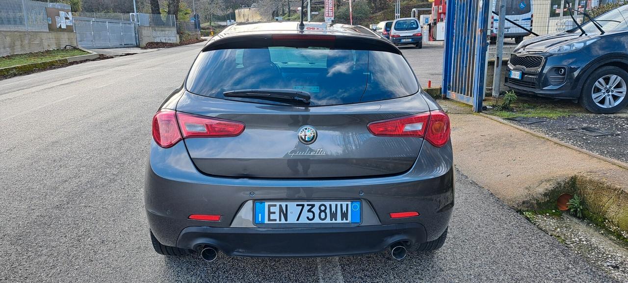 Alfa Romeo Giulietta 2.0 JTDm-2 140 CV Distinctive