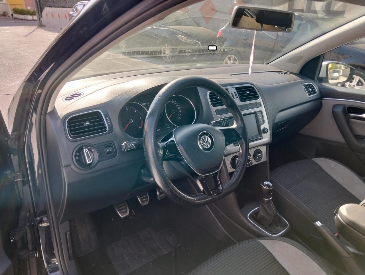 Volkswagen Polo Cross 1.4 TDI 90cv 2017 FAP DA RIPRISTINARE