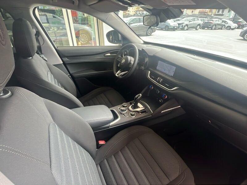 Alfa Romeo Stelvio 2.2 Turbo Diesel 160CV Business AT8 RWD