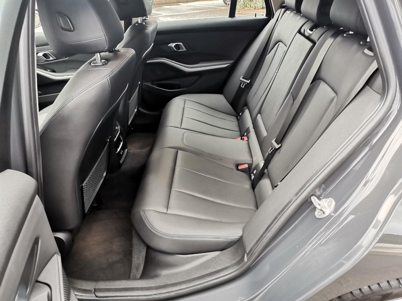 BMW 320 d Touring mhev 48V xdrive Business Advantage auto