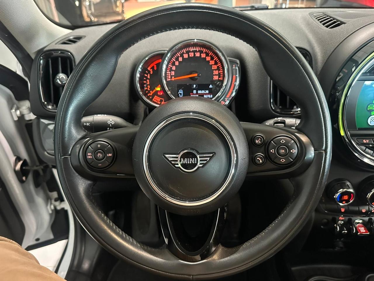 Mini Cooper D Countryman 2.0 Business Automatica