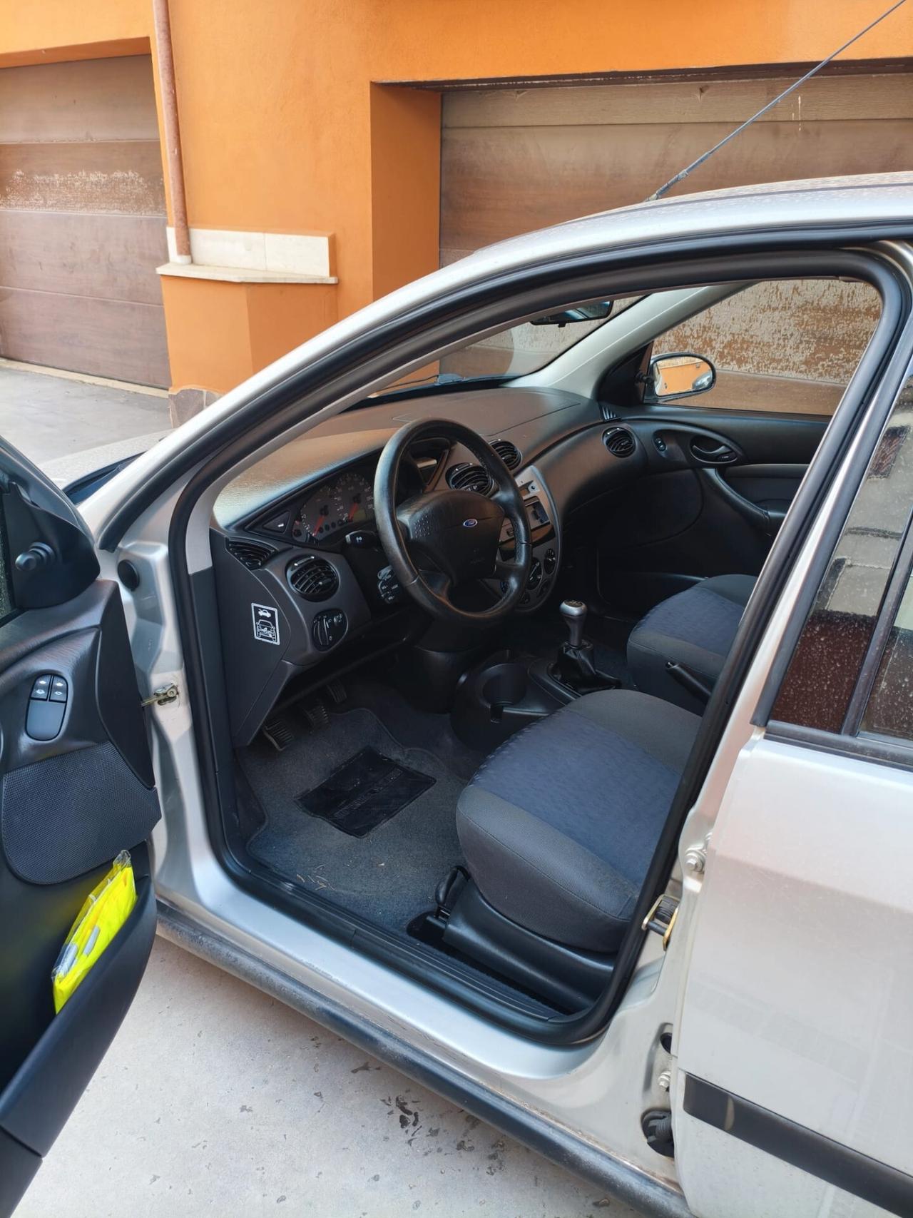 Ford Focus 1.6i - Unico Proprietario