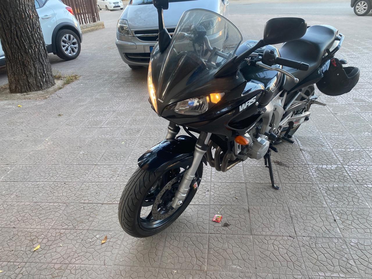 Yamaha Fazer 600