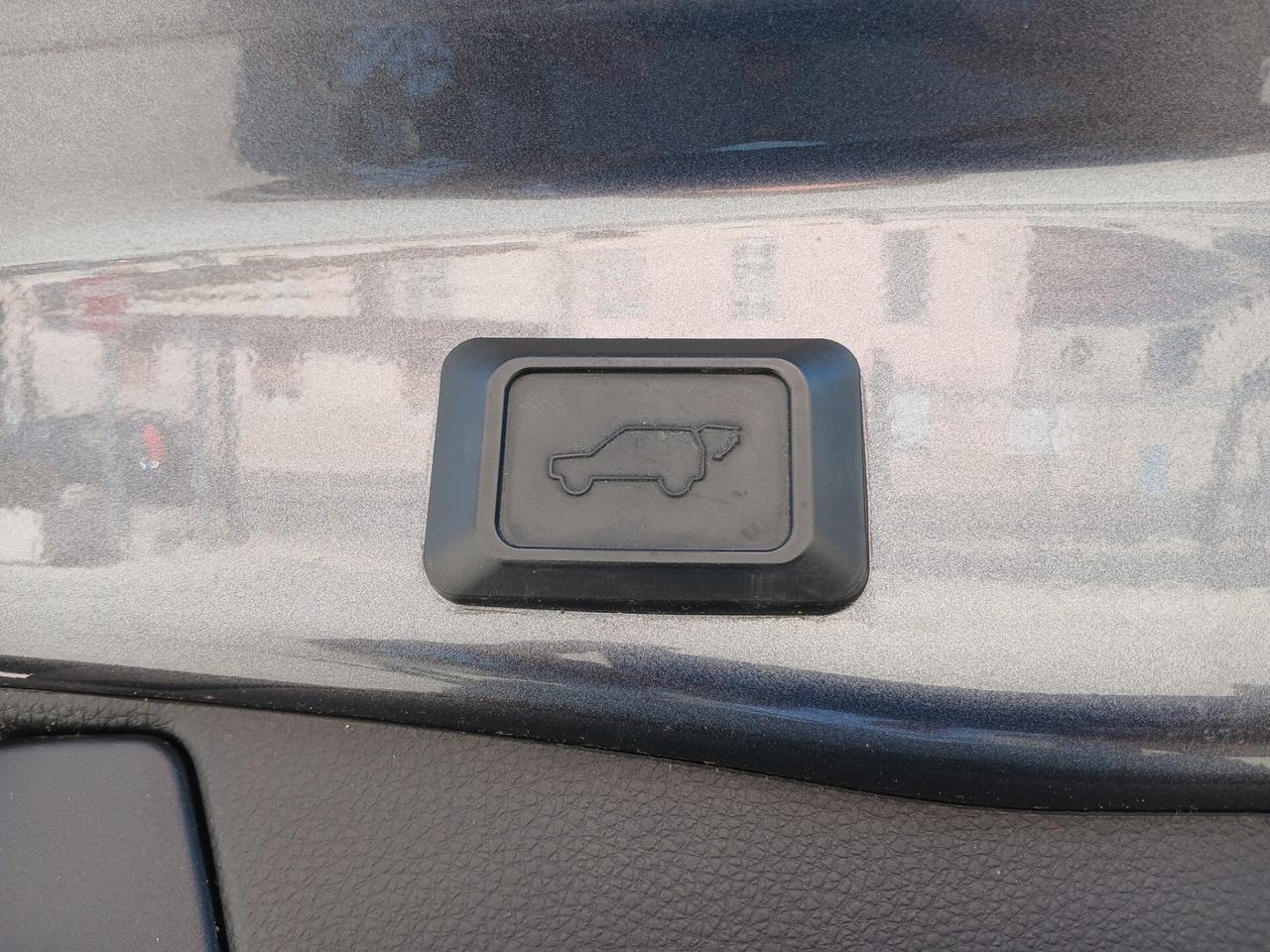 Suzuki Across 2.5 Plug-in Hybrid E-CVT 4WD Top