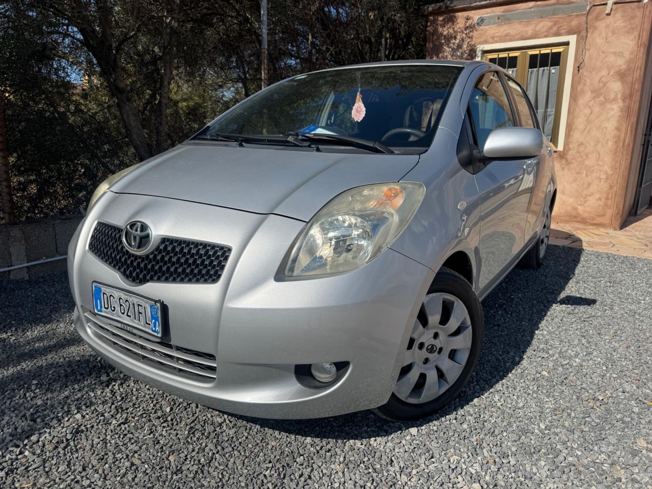 Toyota Yaris 1.3 5 porte automatica
