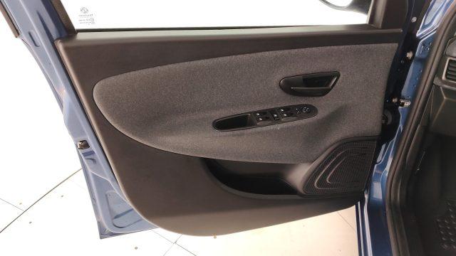 LANCIA Ypsilon 1.0 FireFly 5 porte S&S Hybrid Silver Plus