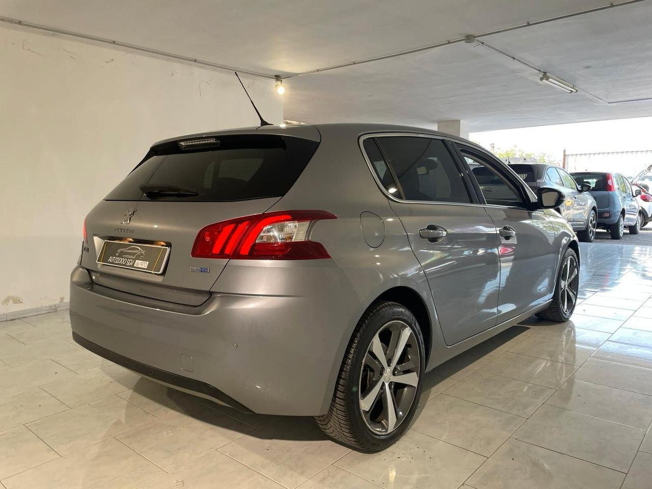 Peugeot 308 BlueHDi 120 S&S Allure