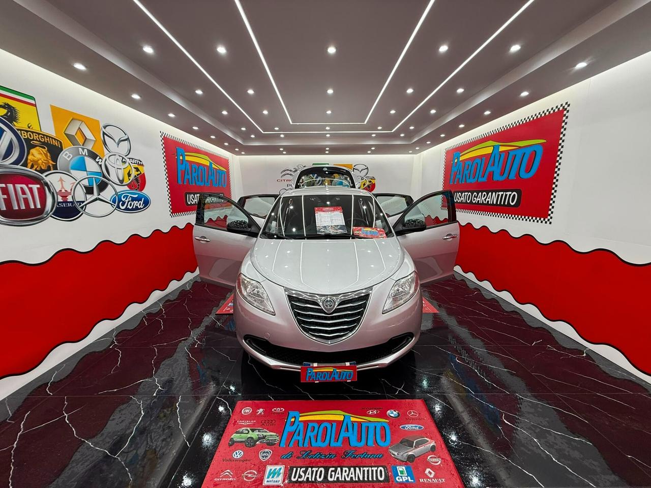 Lancia Ypsilon 1.2 69cv GPL Ecochic - 2012