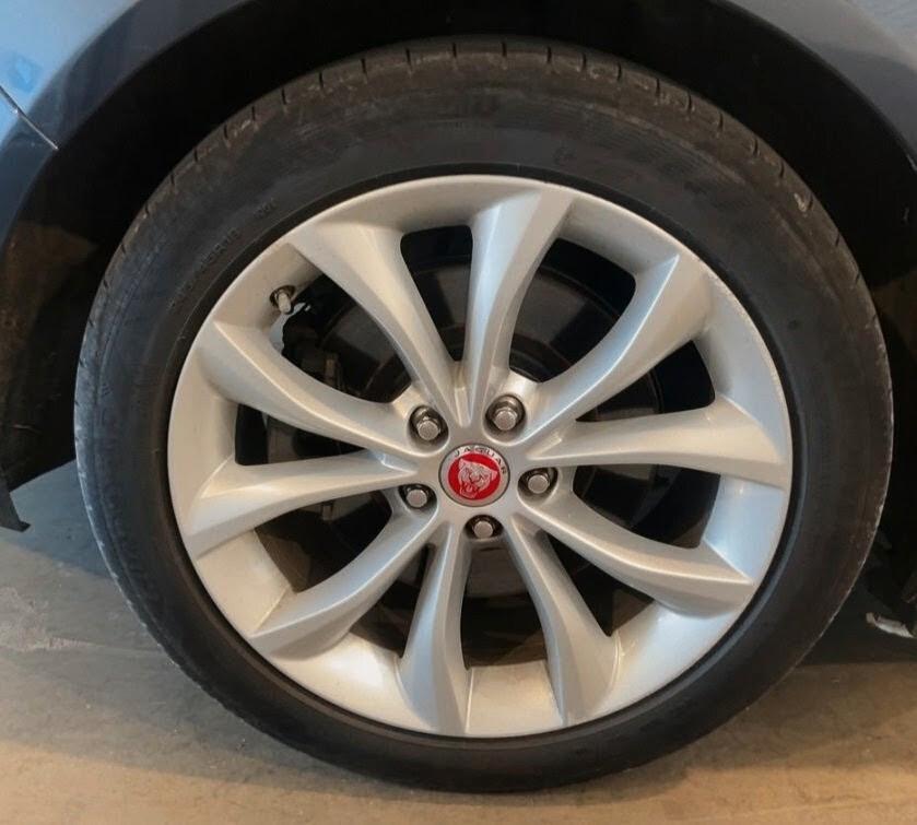 Jaguar XF 2.0 D 180 CV AWD aut. Prestige