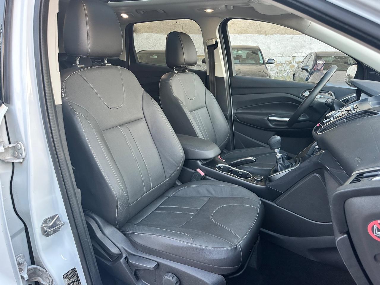 Ford Kuga 2.0 TDCI 140 CV 4WD Titanium My 2013