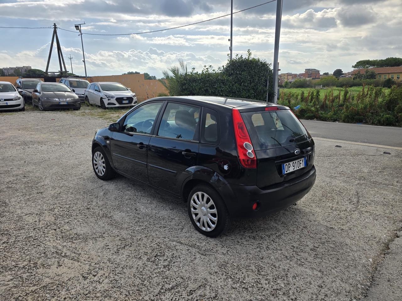 Ford Fiesta 1.6 TDCi 5p. Ghia