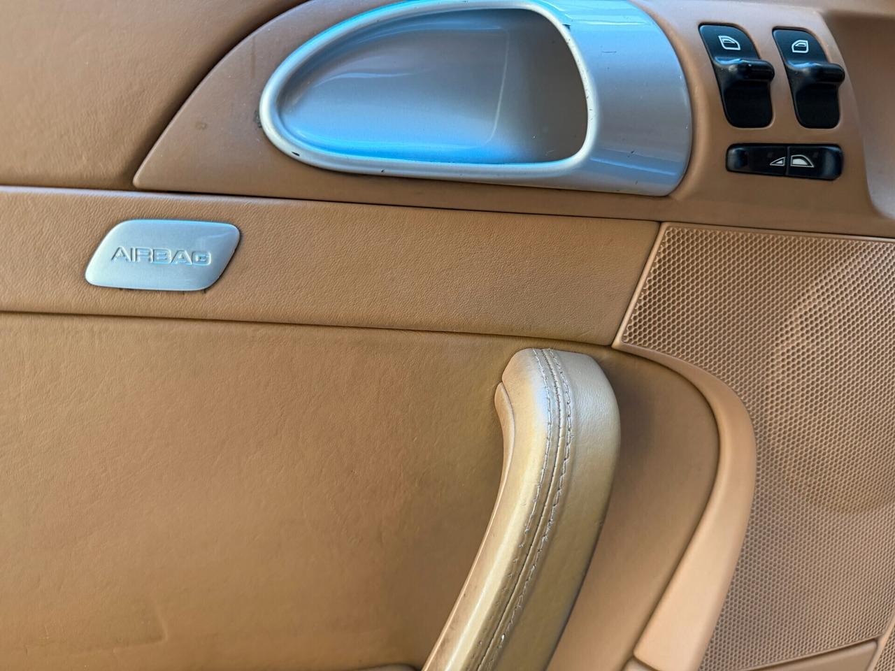 Porsche 911 Carrera 4S Cabriolet