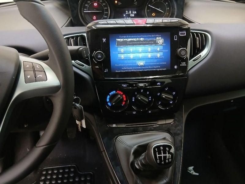 Lancia Ypsilon 1.0 firefly hybrid Gold s&s 70cv 5p.ti