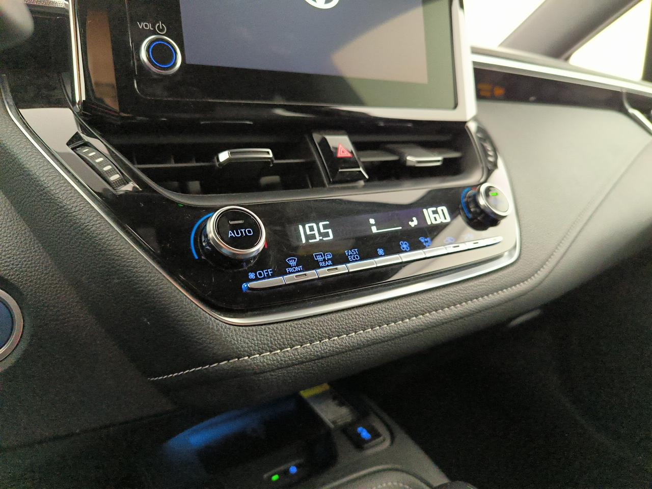 Toyota Corolla touring sports 1.8h style cvt