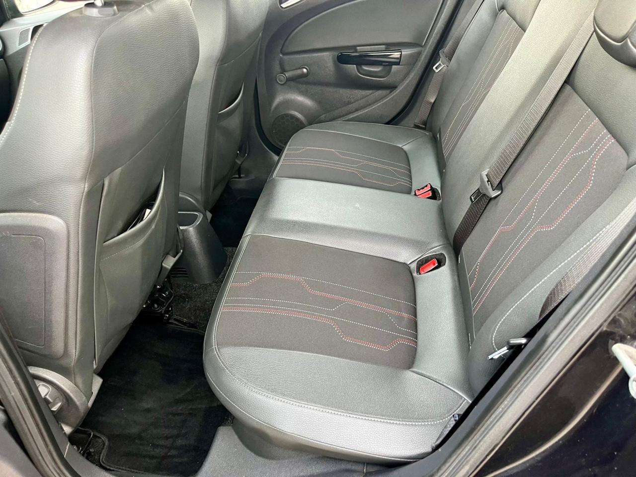 Opel Corsa 1.3d 2013 142.000km catena appena sostituita