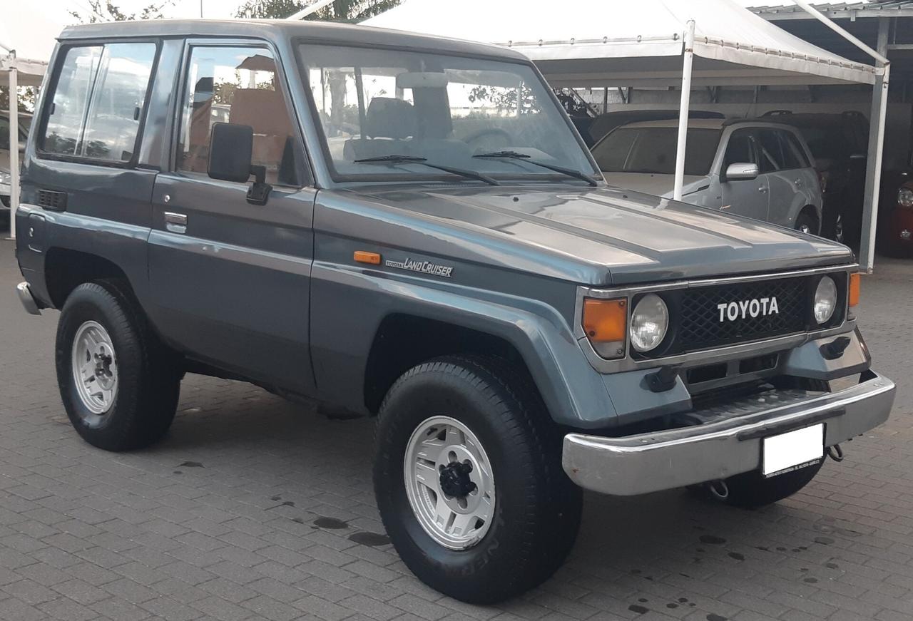 Toyota Land Cruiser II 2.4 turbodiesel SW LJ70