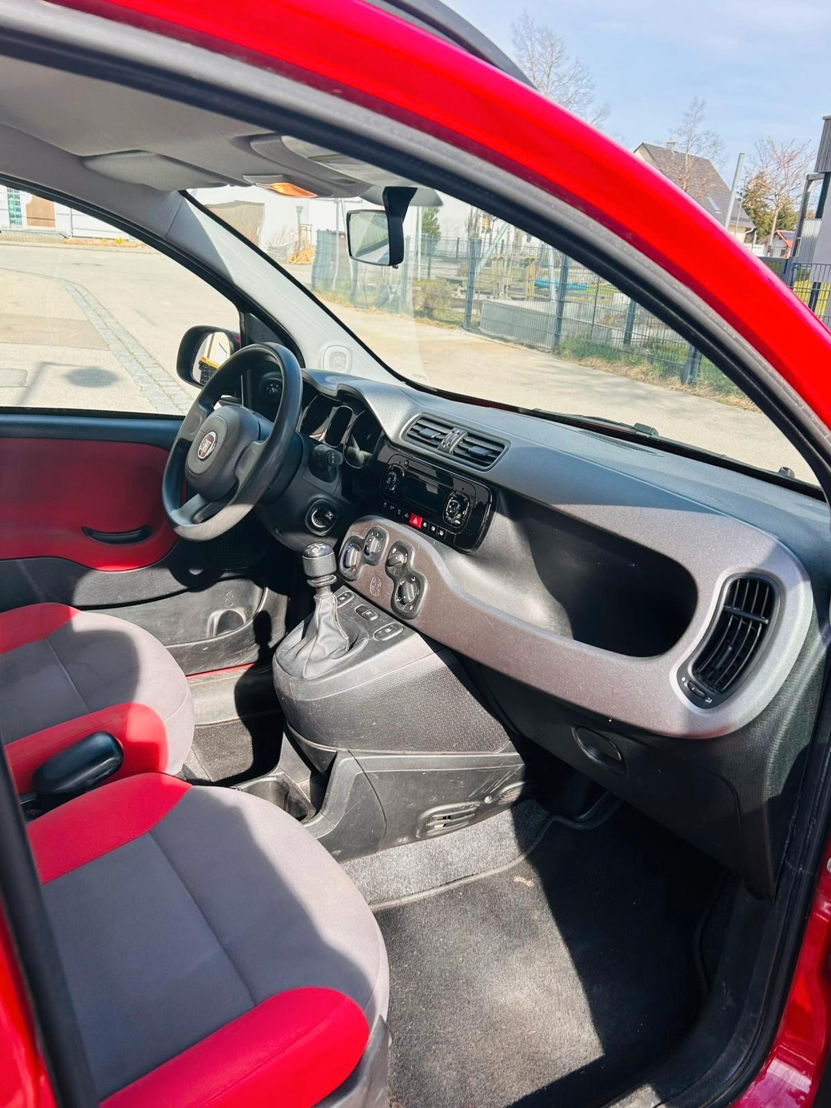 Fiat Panda 1.2 69CV Lounge 2013